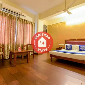 Oyo 4802 Cochin Residency Kochi